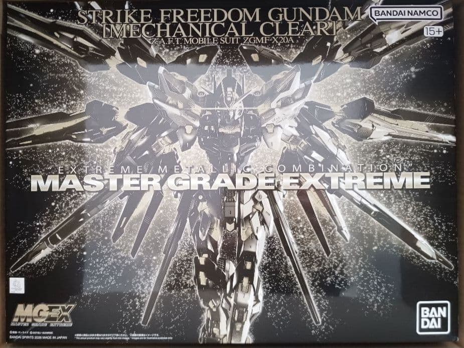 新品　MGEX 1/100 ストライクフリーダムガンダム [メカニカルクリア]