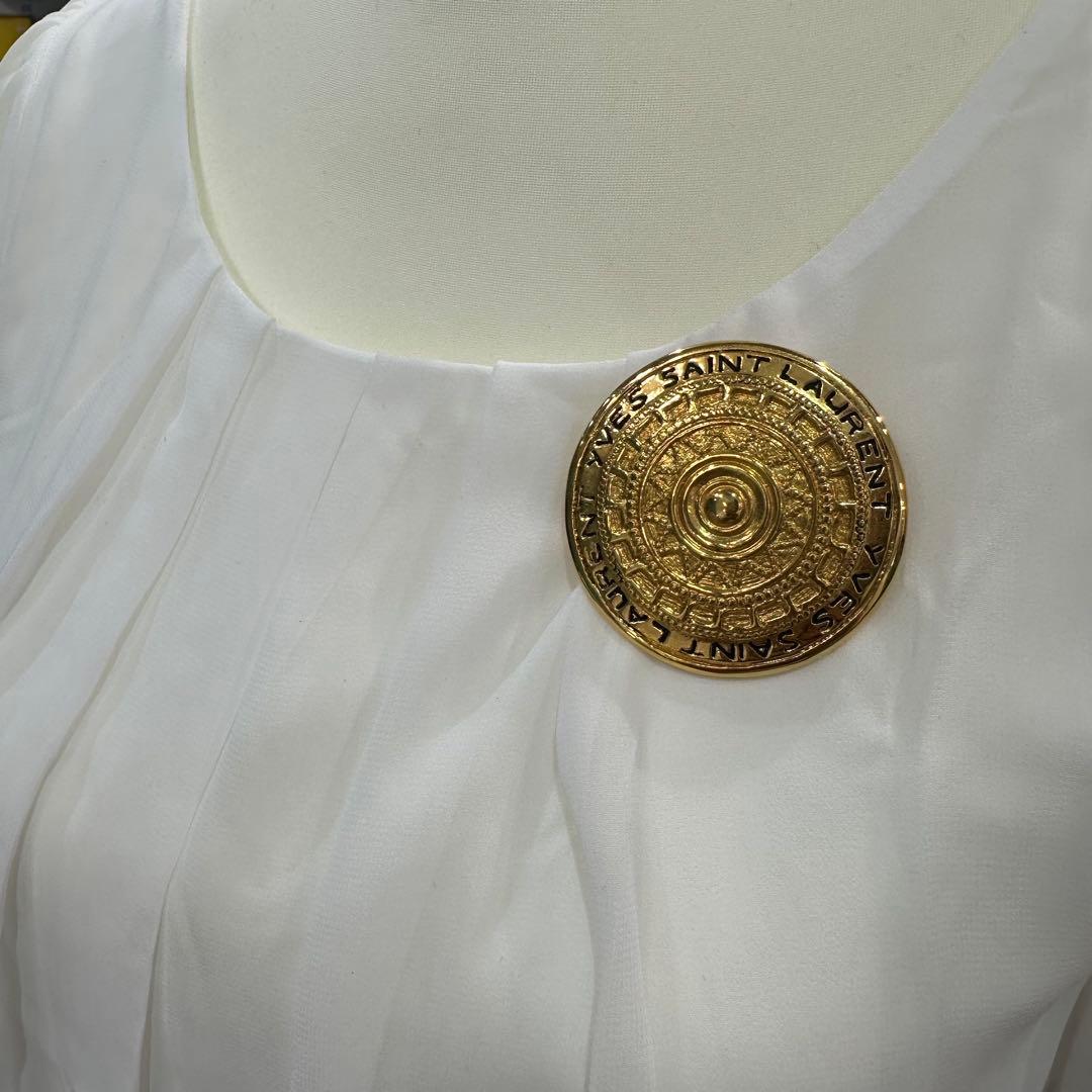 イヴ・サンローラン ラウンドロゴ ヴィンテージ ブローチ