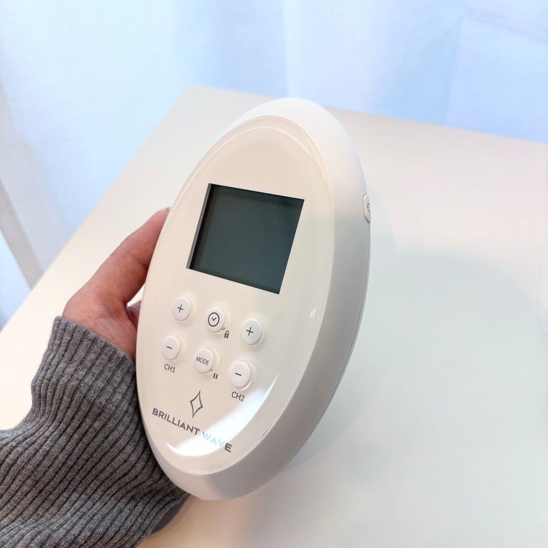 美品★ブリリアントウェーブBRILLIANT WAVE本体+新品未開封パッド8枚