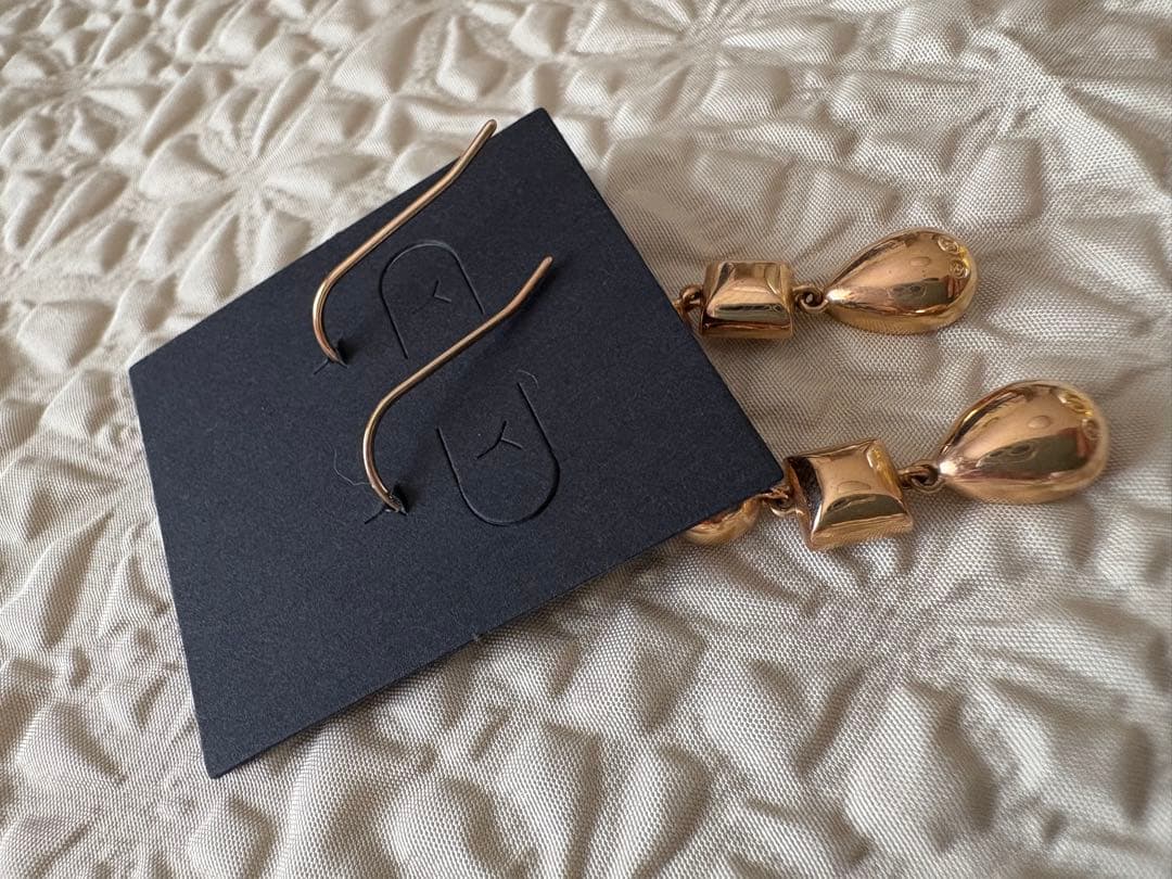 スワロフスキー Swarovski 『Lisanne ピアス』 5395236