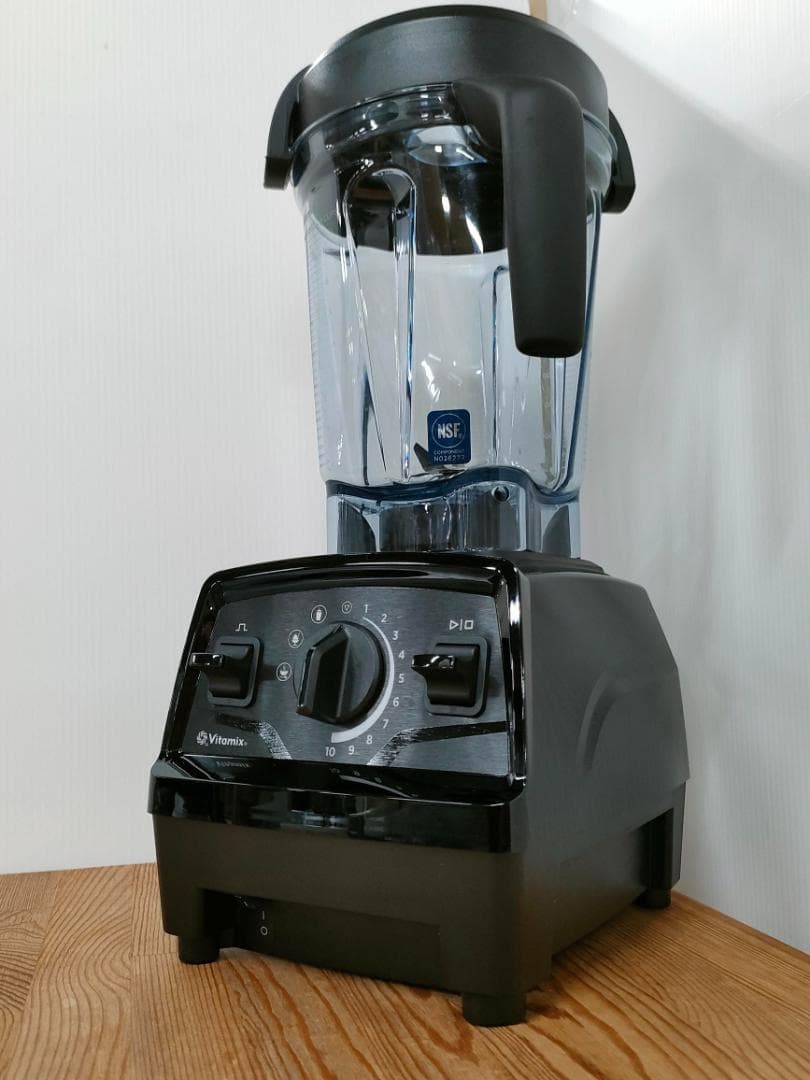 【目立った傷や汚れなし】バイタミックスE520　ブラック　1568