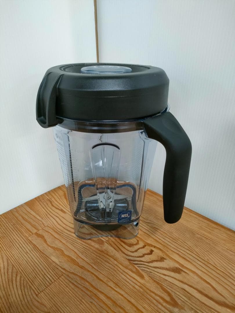 【目立った傷や汚れなし】バイタミックスE520　ブラック　1568