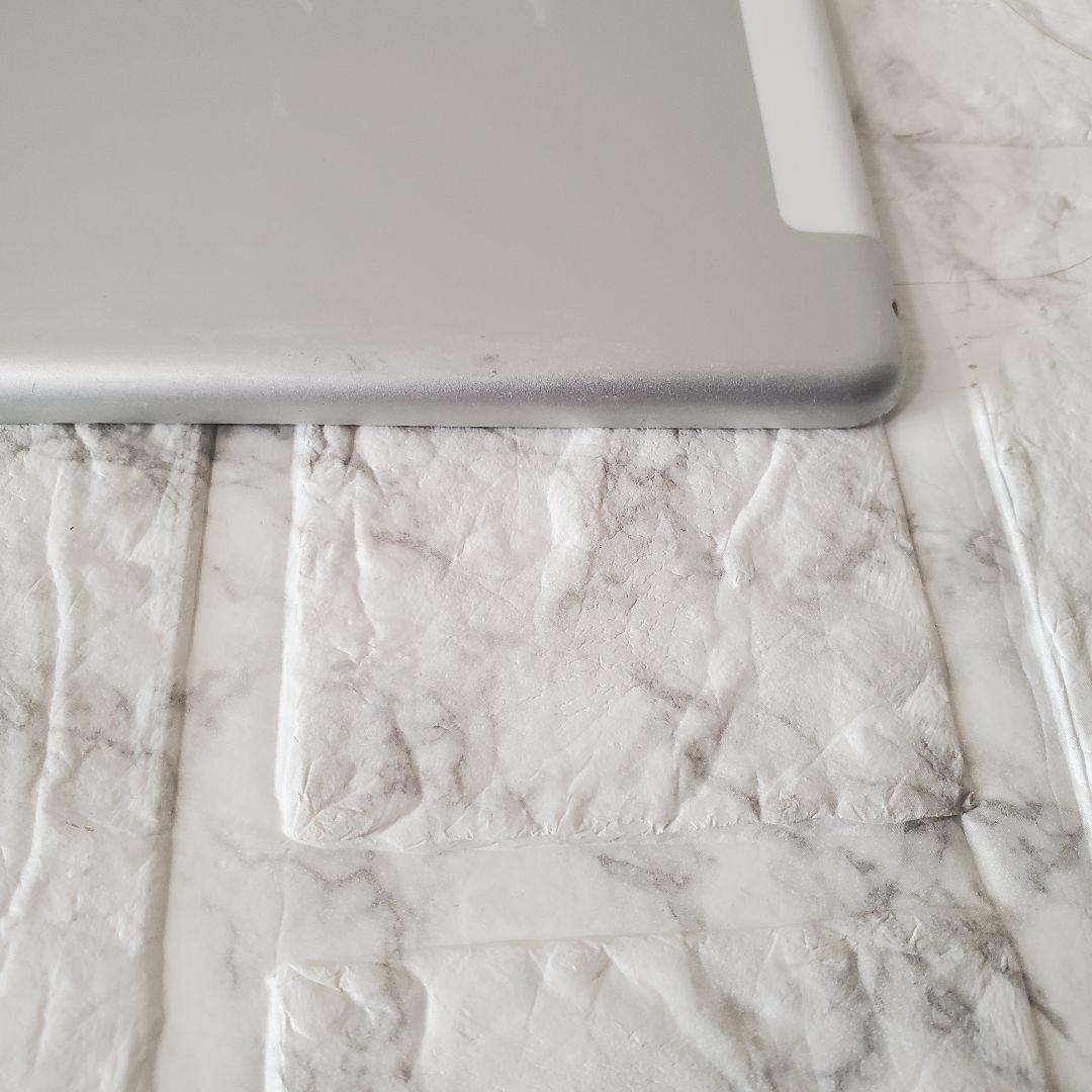 261 iPad 7世代 128GB SIMフリー シルバー