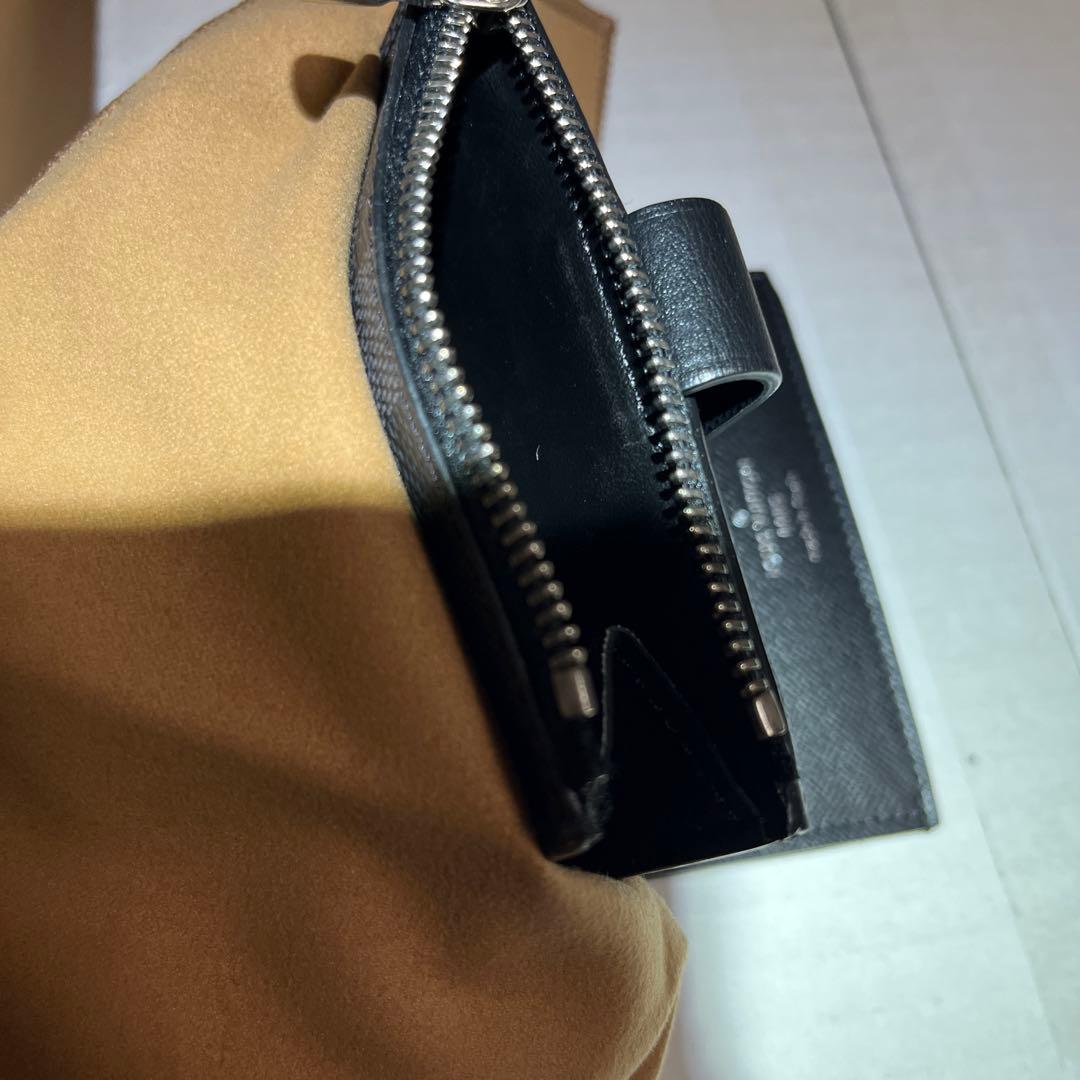 美品ルイヴィトン ミュルティ・ポルトカルト N60451 ダミエ　コンパクト財布