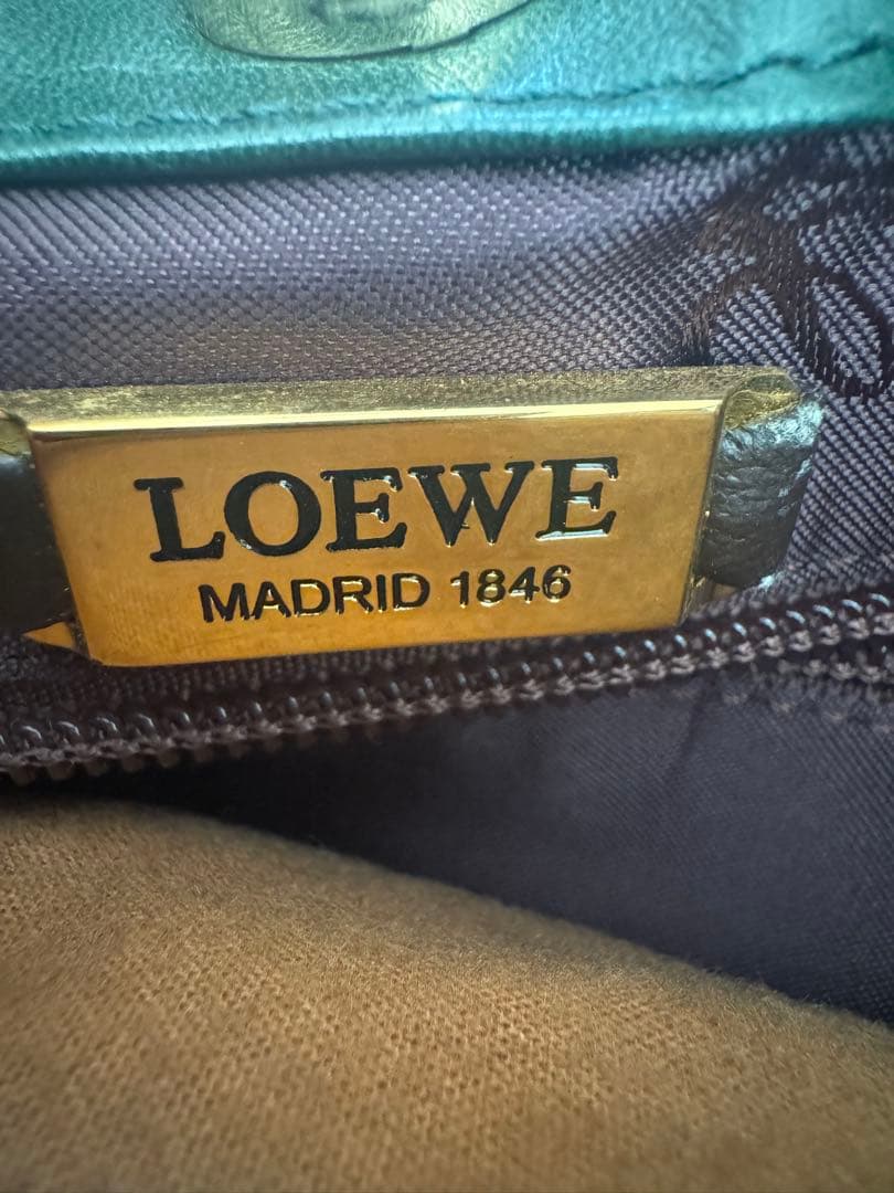 ダークグリーン ショルダーバッグ フラップ付き