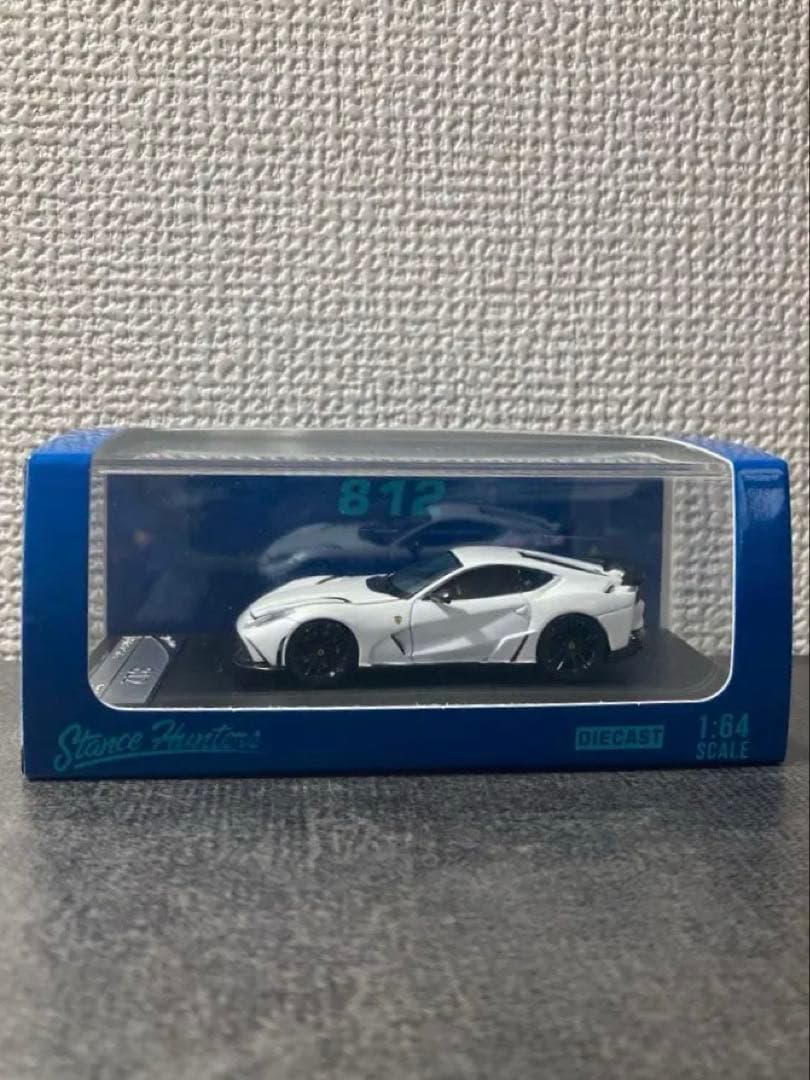 ミニカー 812 N-Largo by Novitec