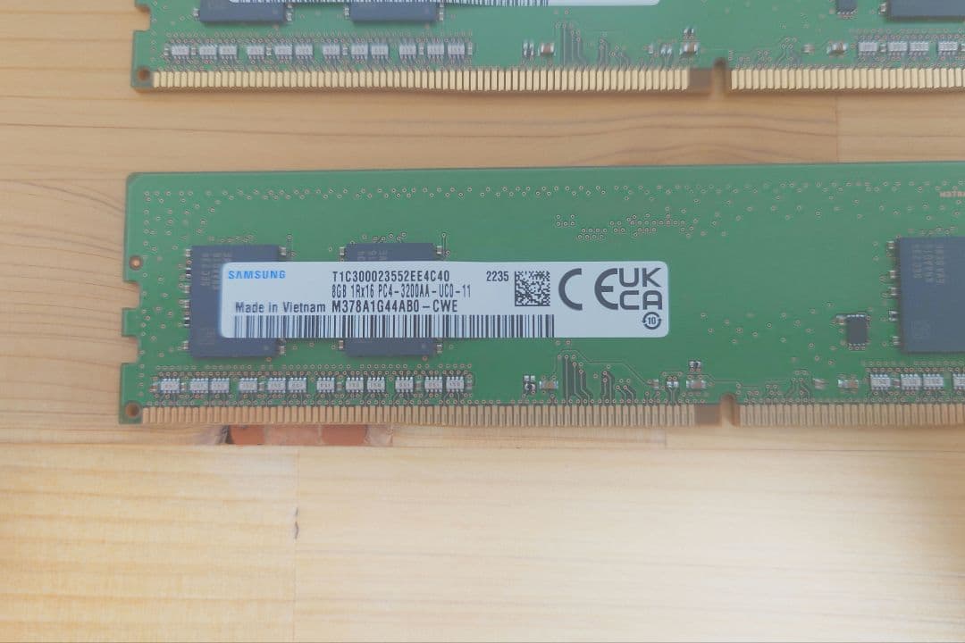 samaung DDR4 8GBx2枚(16GB)