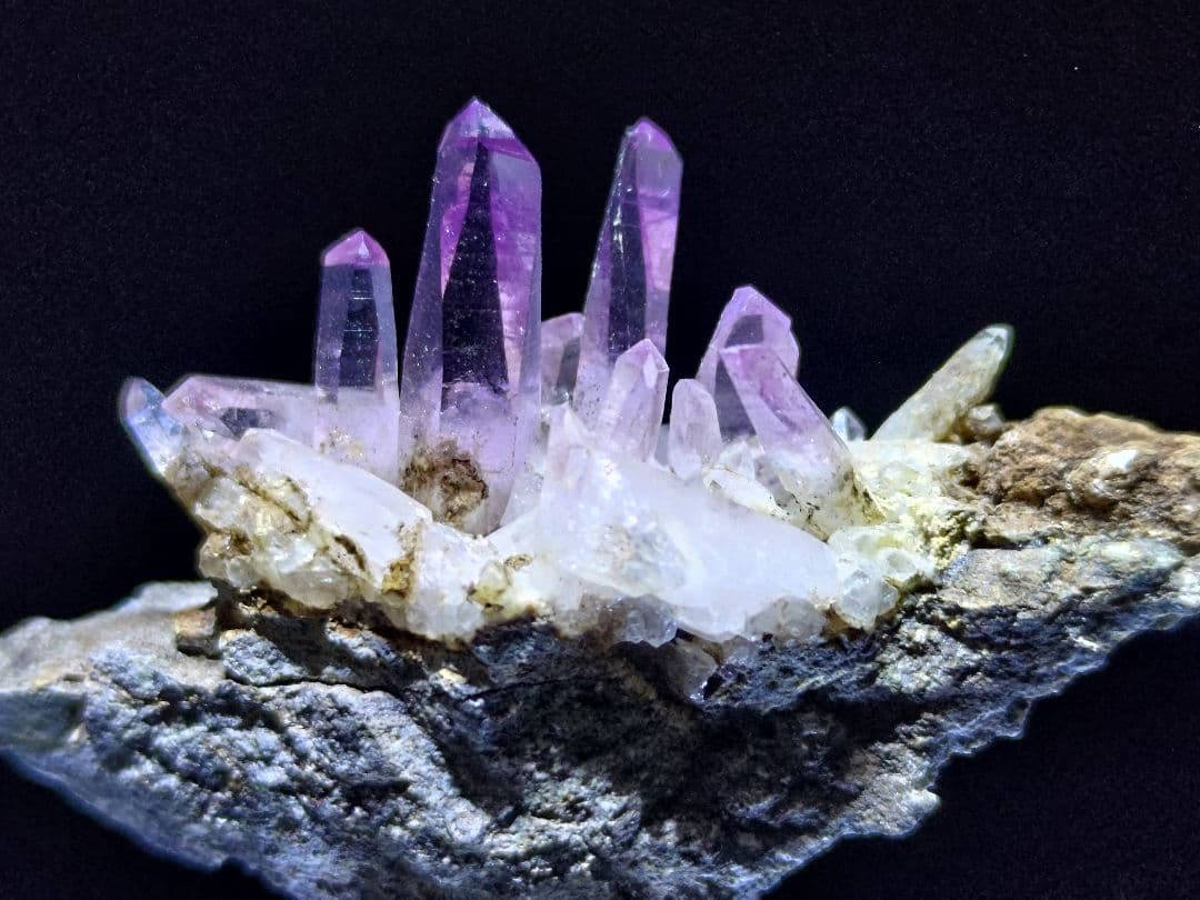 ベラクルスアメジスト 鉱石 鉱物 ミネラル 標本 原石 母岩付き ⑨