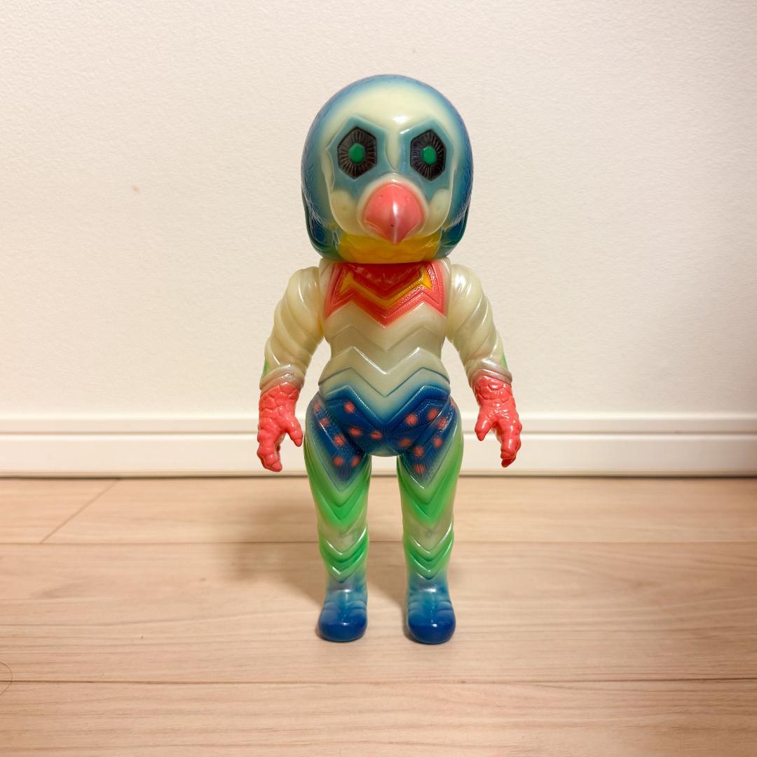 M1号・BEAMS限定 / ガッツ星人（蓄光）