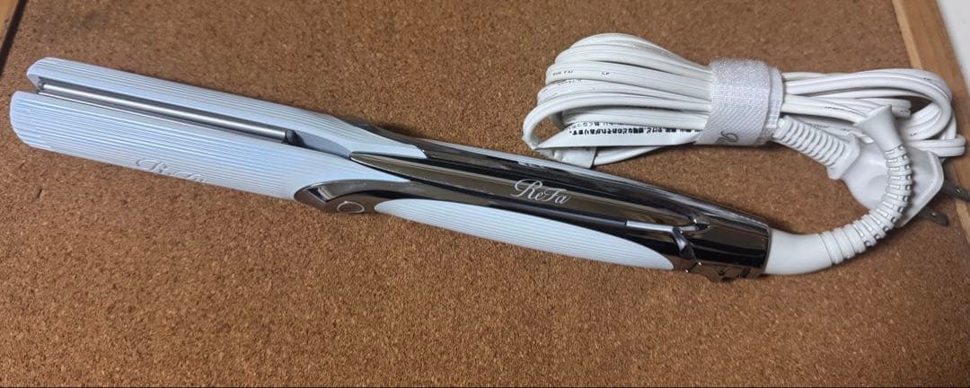 リファ ストレートアイロンプロ ホワイト