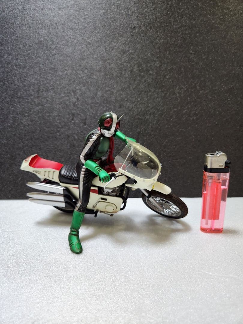 あ*場様 【プロ完成品】コトブキヤ 仮面ライダー2号 ＆サイクロン号完成品
