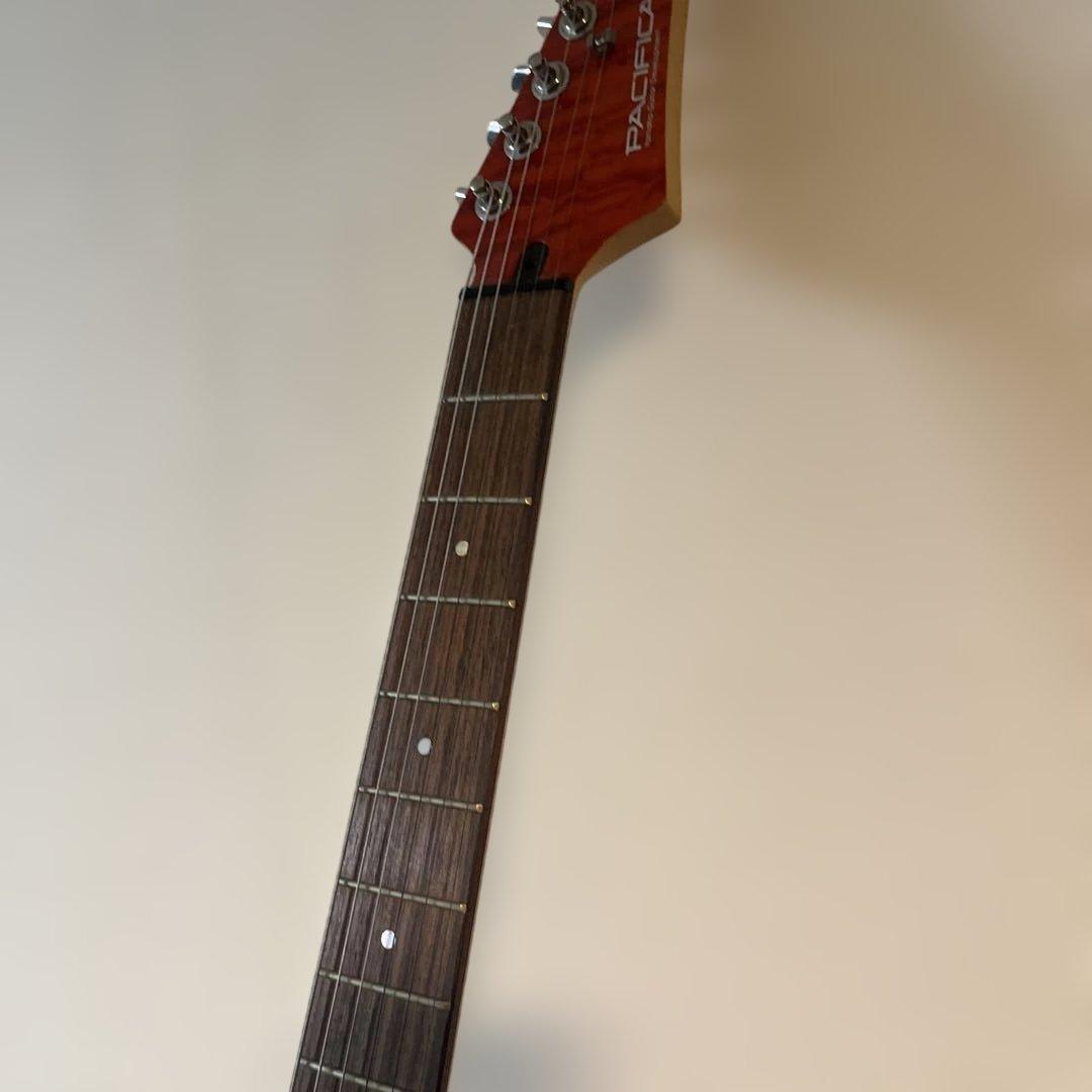 ギター YAMAHA PACIFICA212VQM