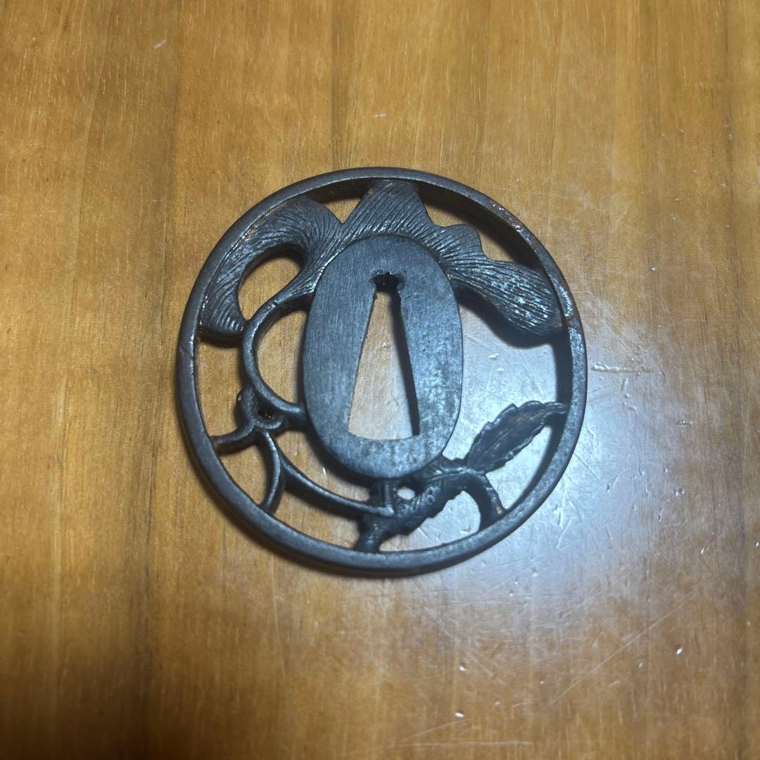 旧家蔵出し品　鉄製鍔　正方 時代物　刀装具　武具