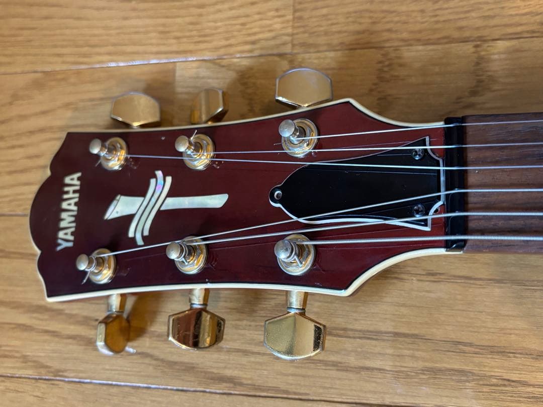 YAMAHA VG-STANDARD エレキギター　ASKAモデル
