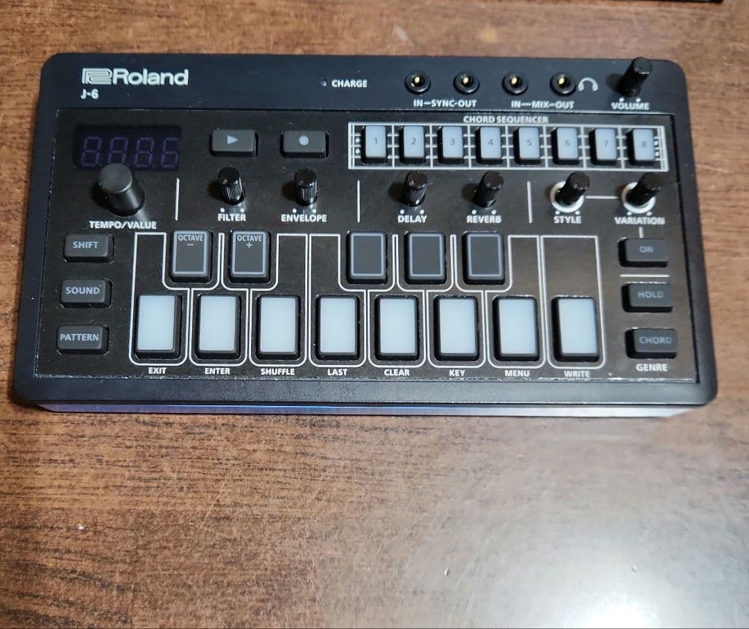 Roland コードシンセサイザー❇️J-6ブルー&T-8オレンジ❇️2点セット