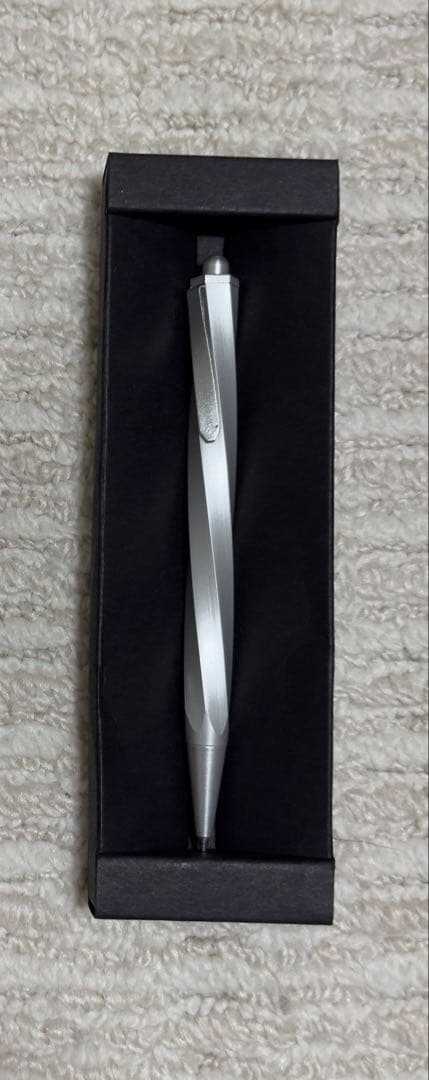 引退品　文房具、筆箱、シャーペン、ボールペンまとめ売り