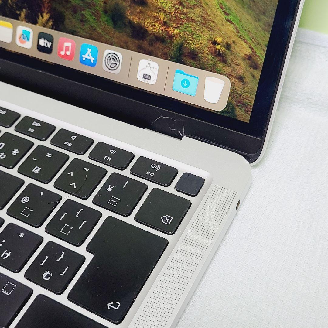 MacBook本体 MacBook Air 2020 Core i7 / 8GB / 512GB