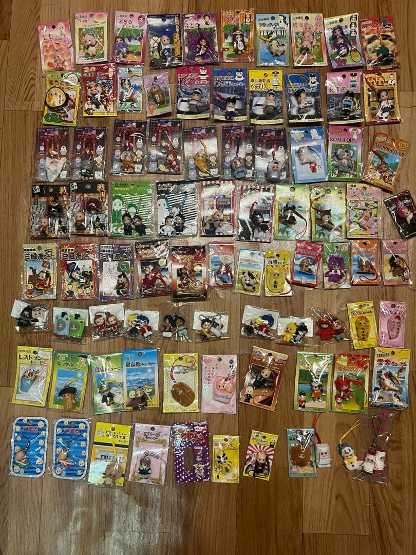 ご当地キューピー138点＋ご当地キューピーカタログ2冊