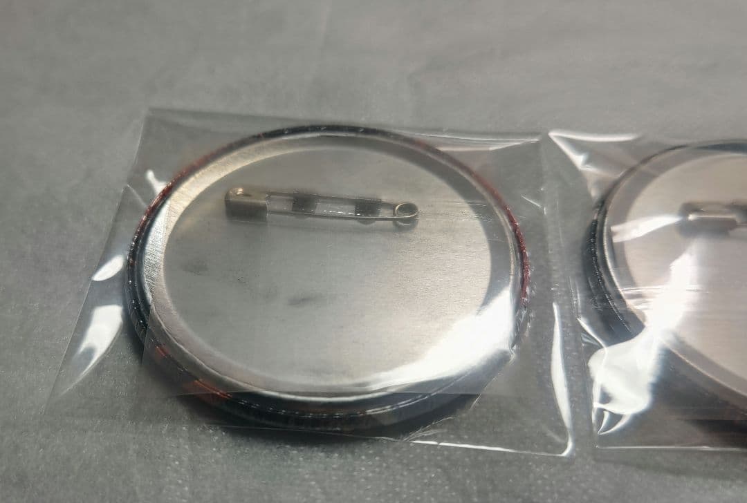 ワンピース　ONEPIECE　ロー　缶バッジ