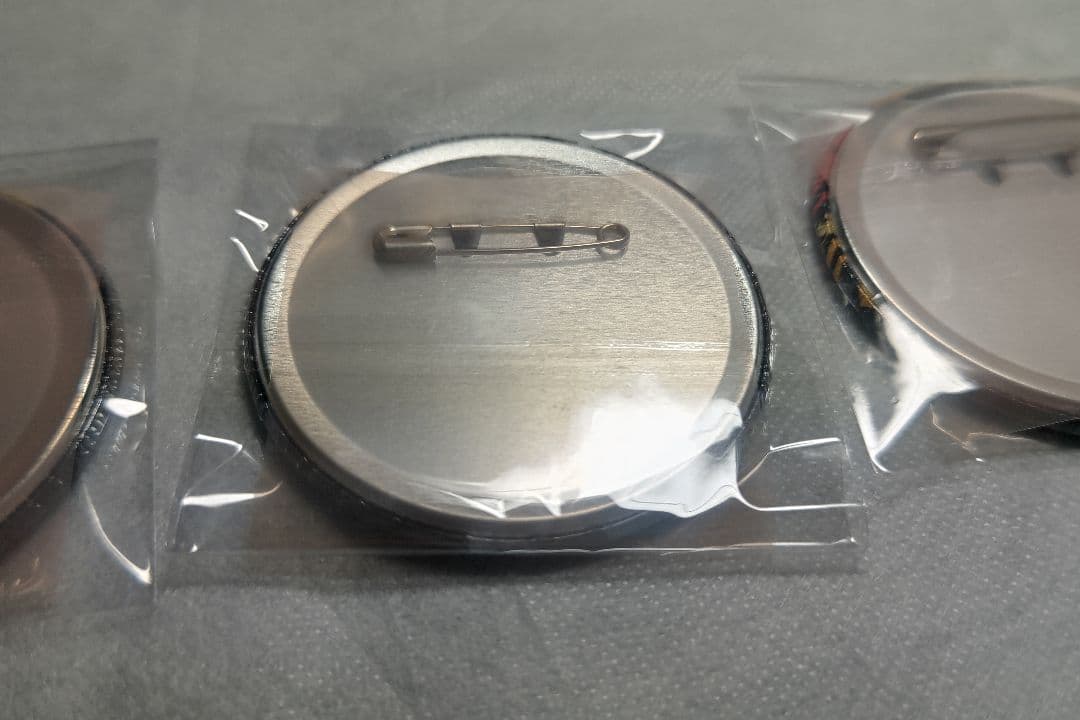 ワンピース　ONEPIECE　ロー　缶バッジ