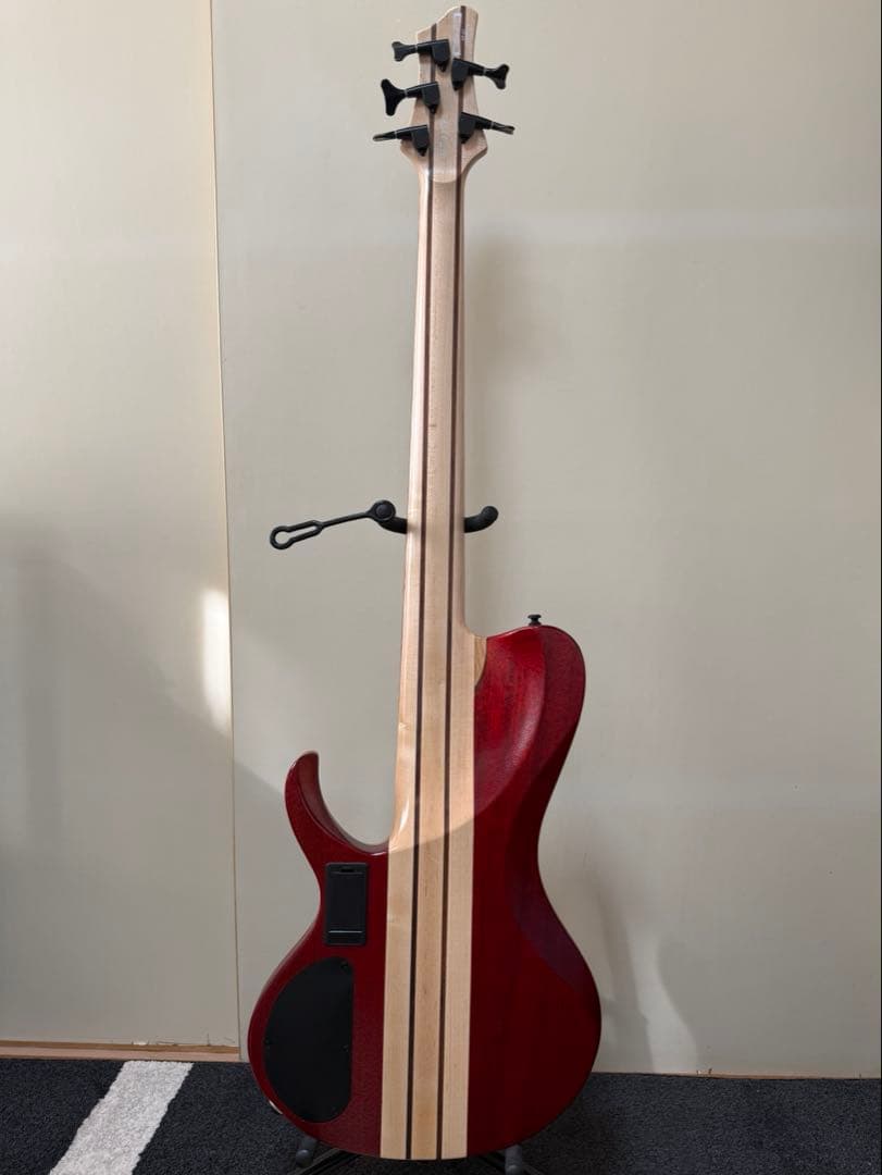 5弦　エレキベース