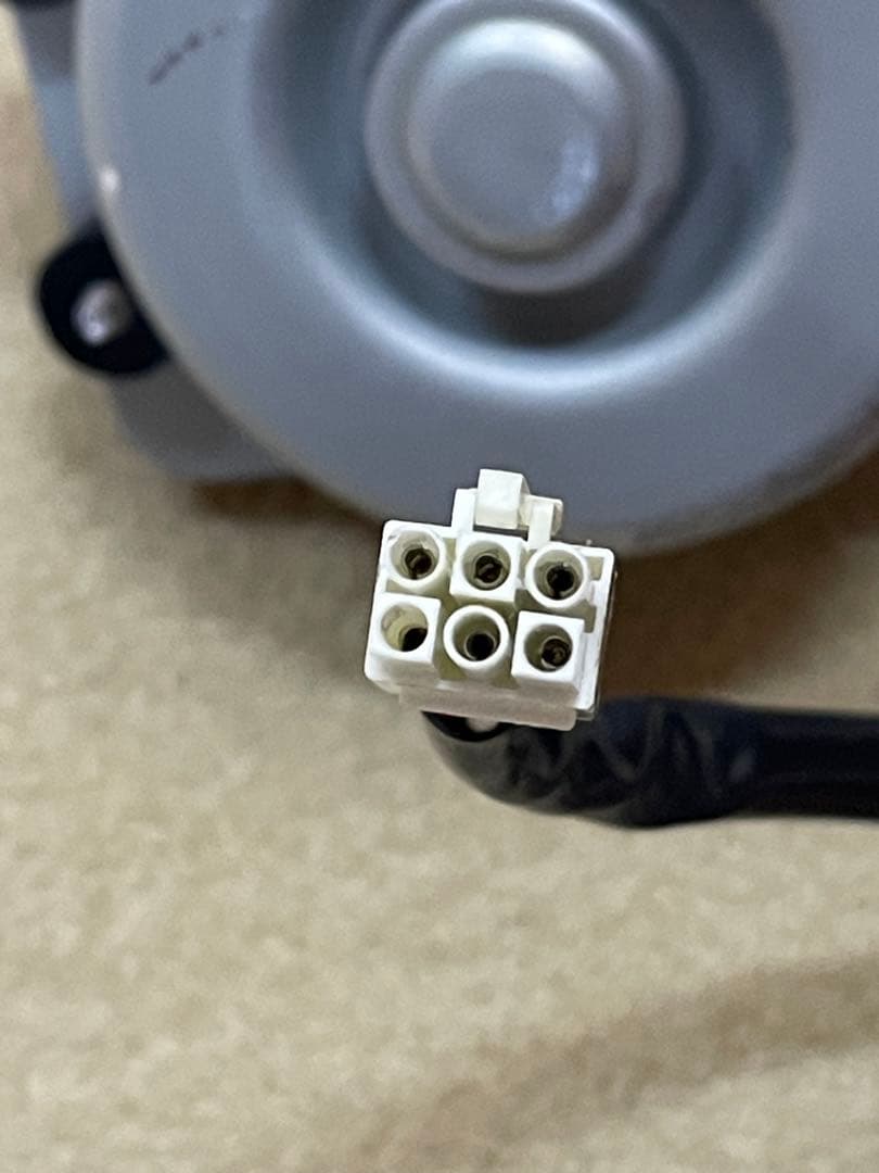 富士工業レンジフードゴムブッシュ付3速モーター中古再生品品番90213361