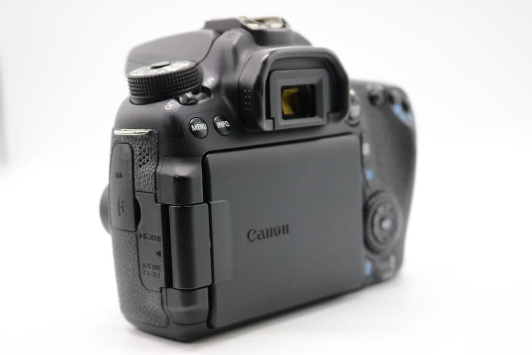 美品 【Canon EOS 70D ダブルレンズセット】 Wi-Fi搭載　保証◎