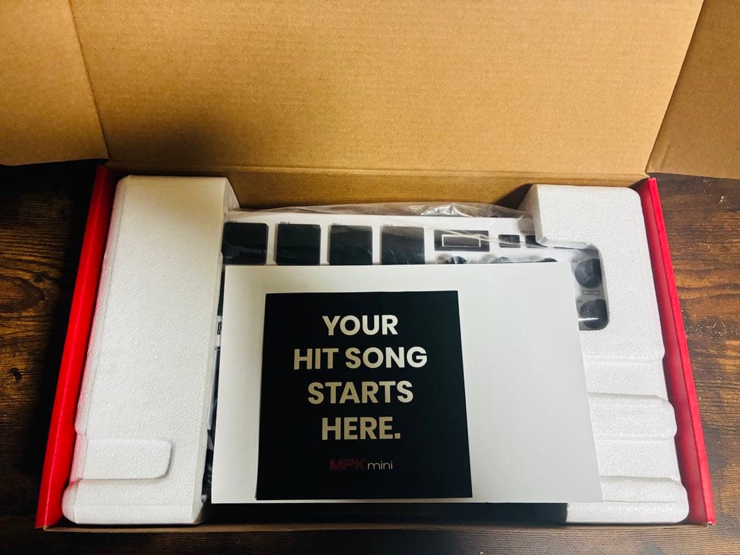 AKAI MPK mini ホワイト