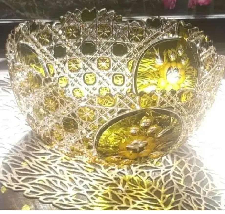 新春セール美品❗️箱付きマイセン クリスタル オリーブグリーン 花瓶 ボウル