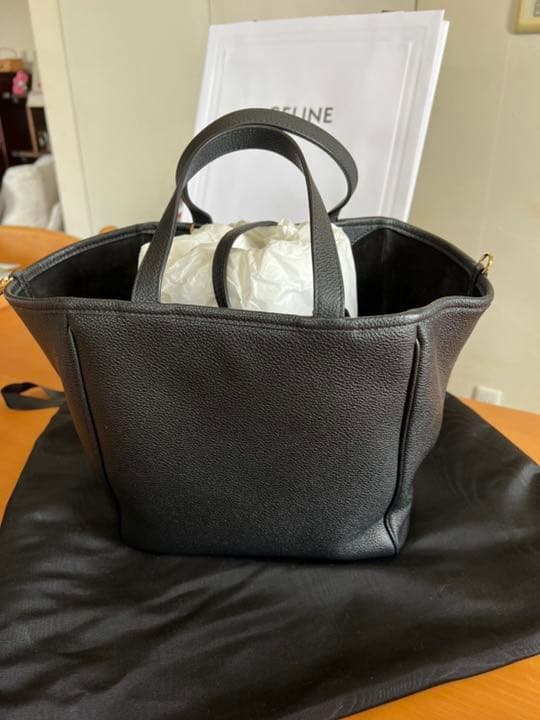 セリーヌフォールドカバ/グレインドカーフスキン