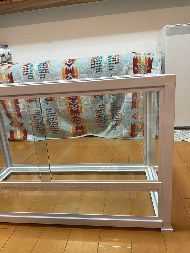 爬虫類ケージ　60×30×35 ホワイト　美品