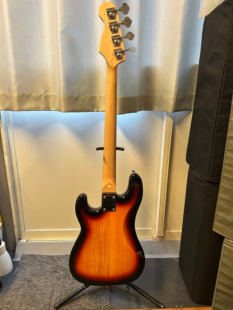 フォトジェニック　エレキベース サンバースト