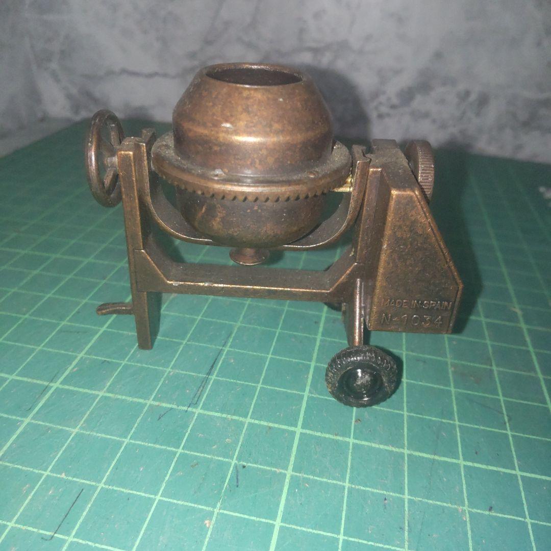 EMB Marti社　鉛筆削り　２つ