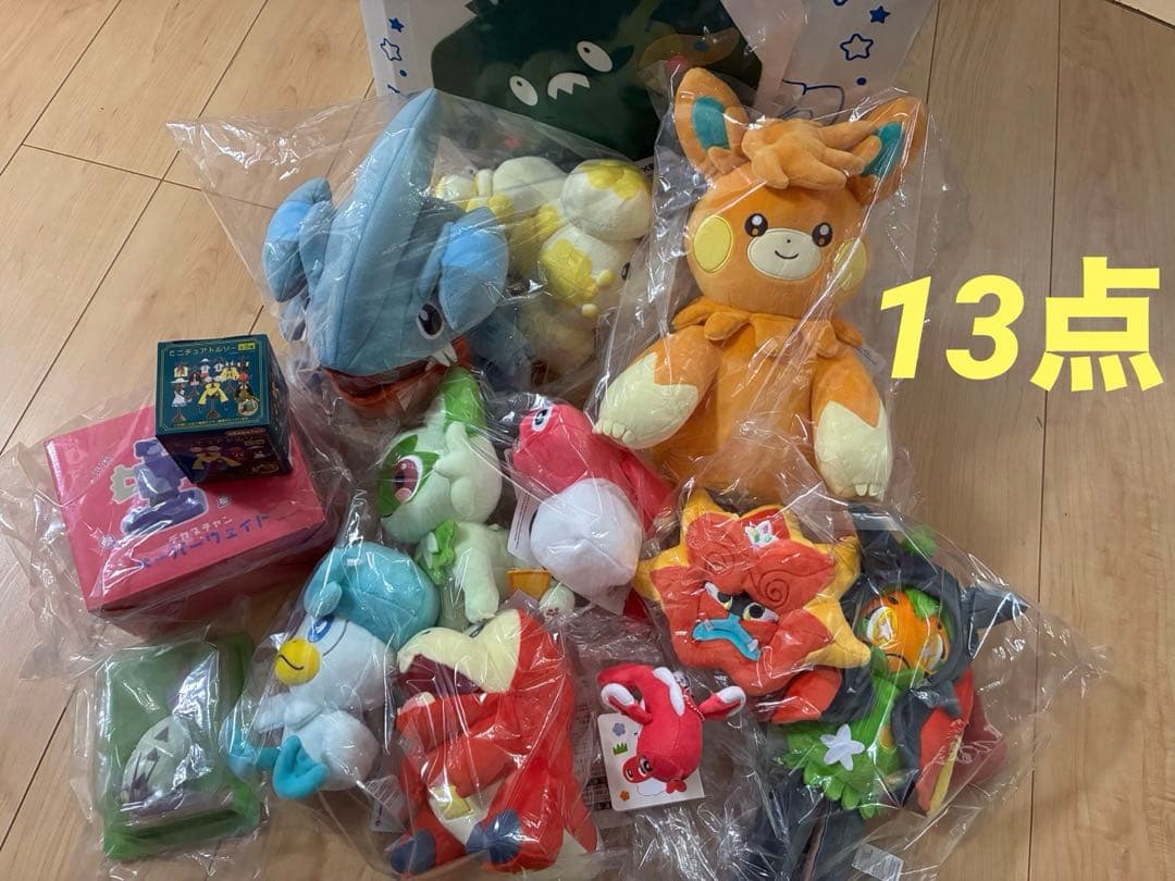 ピカピカボックス　ポケモン　ぬいぐるみ　ニャオハ　クワッス等　フィギュア