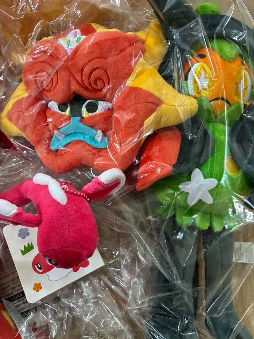 ピカピカボックス　ポケモン　ぬいぐるみ　ニャオハ　クワッス等　フィギュア