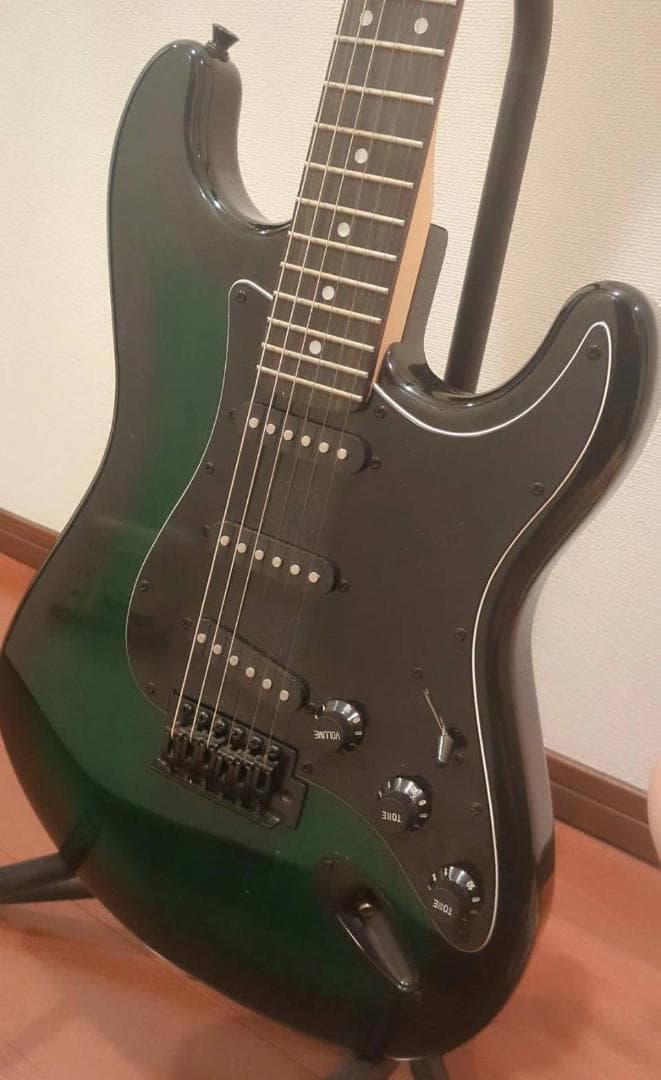 【美品】SELDER ストラトキャスター ブラック/グリーン オマケ付き