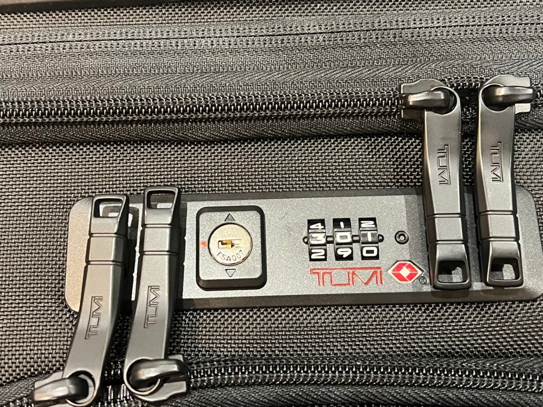 TUMI 免税店購入 4輪 アルファ3 キャリーケース 35L スーツケース出張