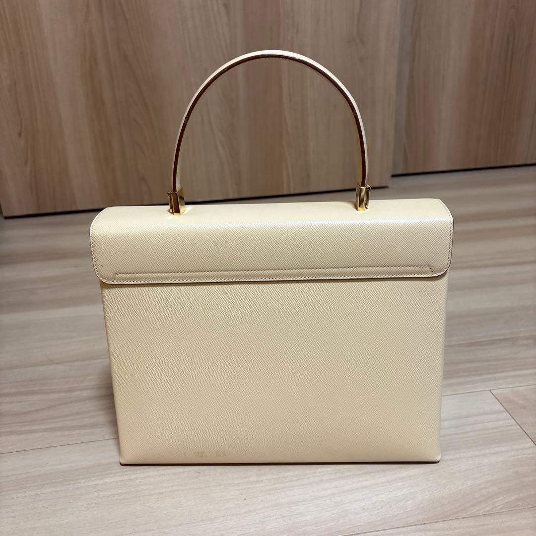 フェラガモ Ferragamo ハンドバッグ