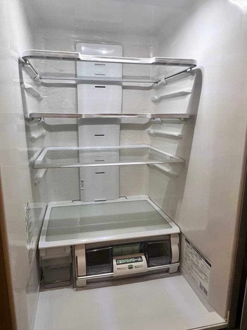 や*ち様 日立　3ドア　真ん中野菜室　冷蔵庫　自動製氷　R-K320FV 地域限