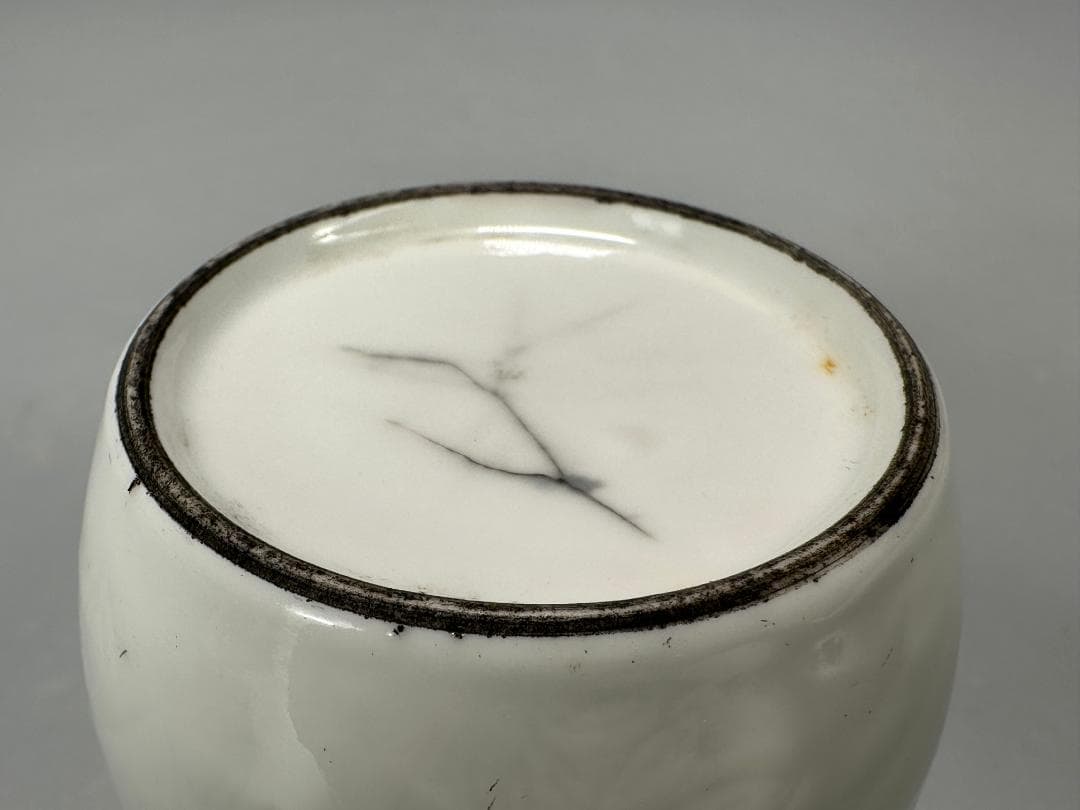 茶道具　白磁　暗刻花卉文小壺　茶入　茶壺　中国　唐物