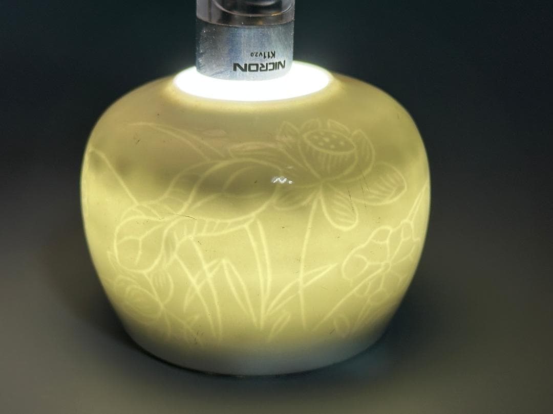 茶道具　白磁　暗刻花卉文小壺　茶入　茶壺　中国　唐物