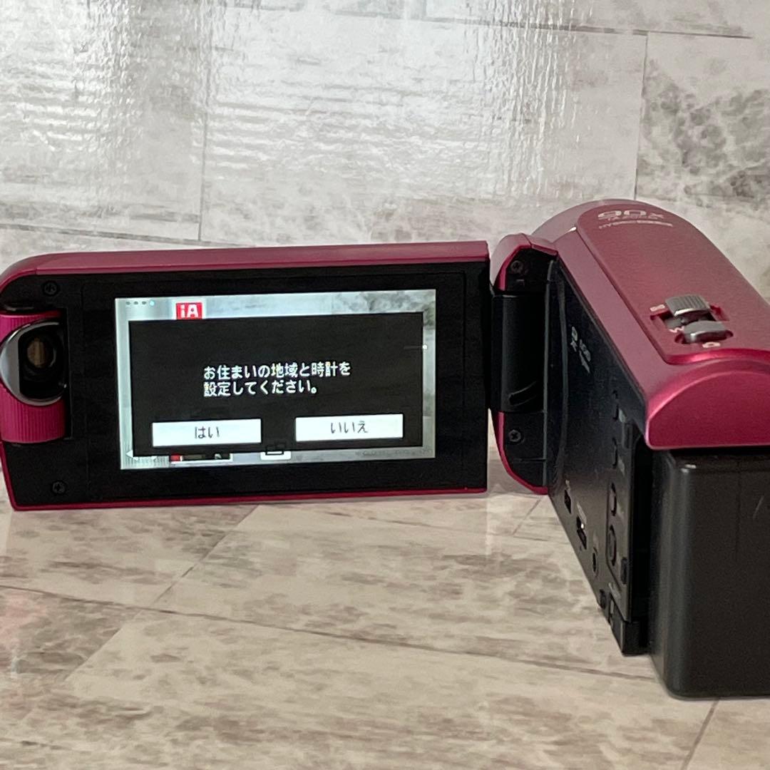 パナソニック HC-W585M ビデオカメラ ケース+予備バッテリー　３脚付