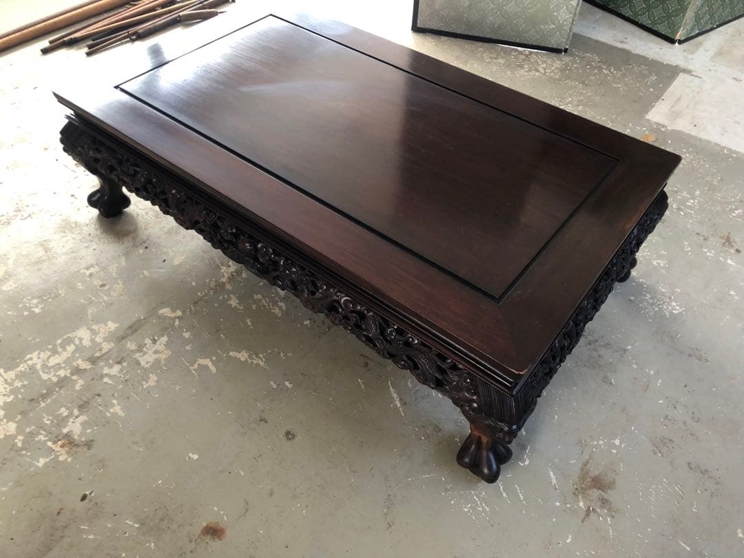 彫刻入り木製座卓