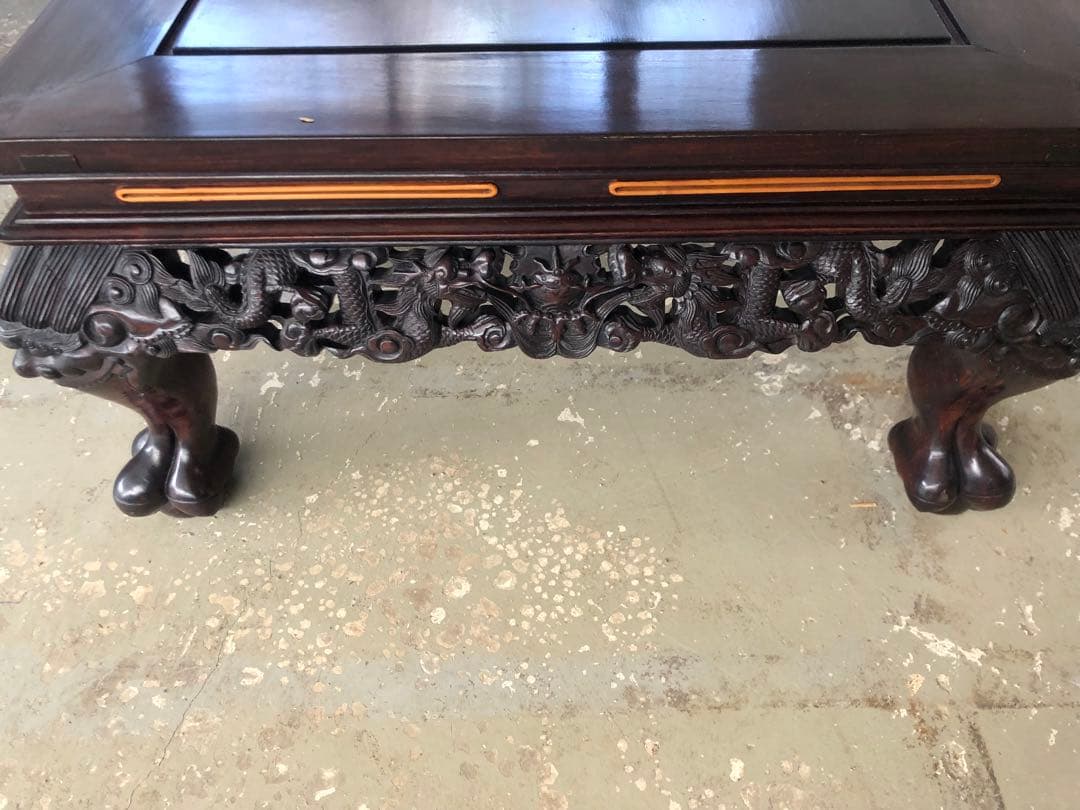 彫刻入り木製座卓