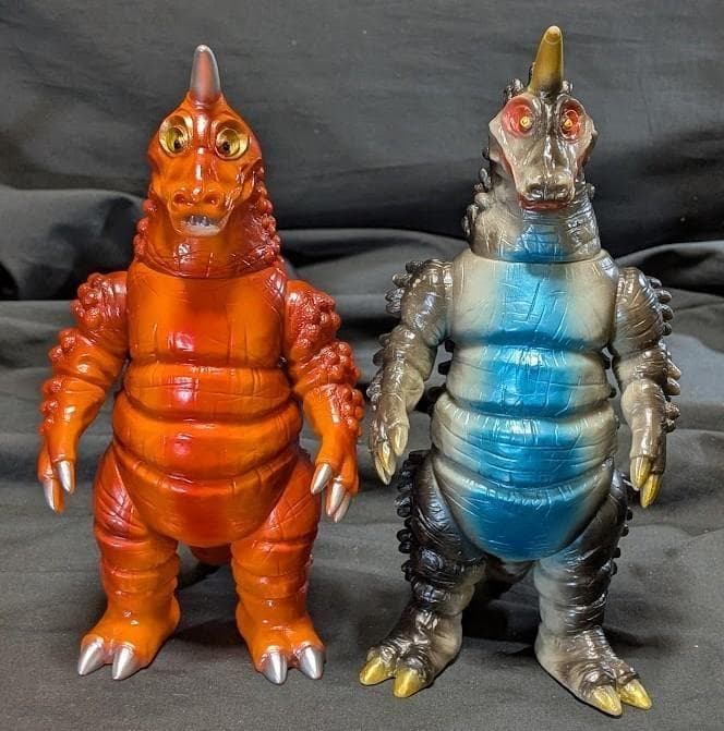 ブラックギラス＆レッドギラス「ウルトラマンレオ」登場（怪獣郷）ソフビ２体セット