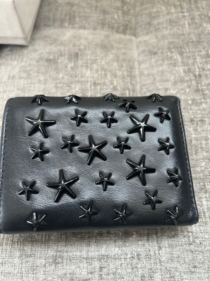 ジミーチュウ　三つ折り　財布