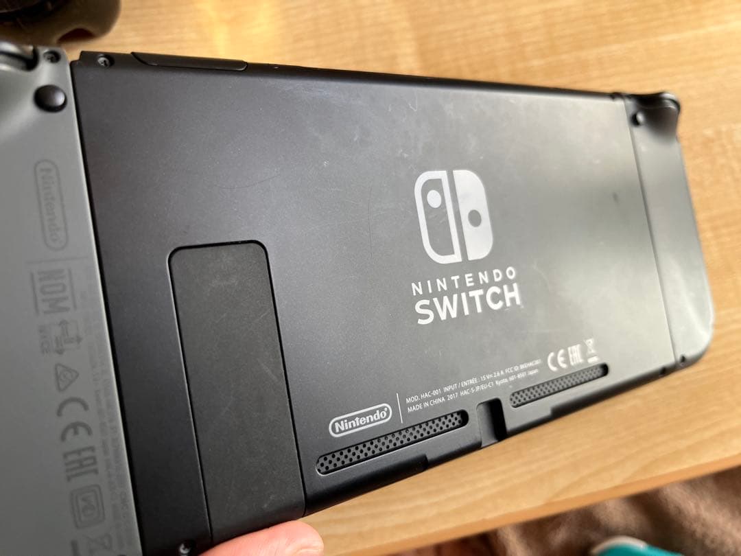 【ジョイコンと本体のみ】Nintendo Switch 本体 ブラック