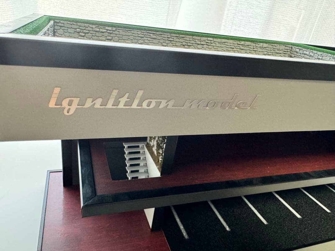 1/64 ignition model ショールームジオラマ ミニカー2台付属