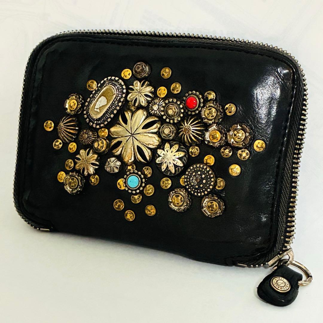 CAMPOMAGGI スタッズ　ミニ　ウォレット　黒　レザー　ラウンドジップ