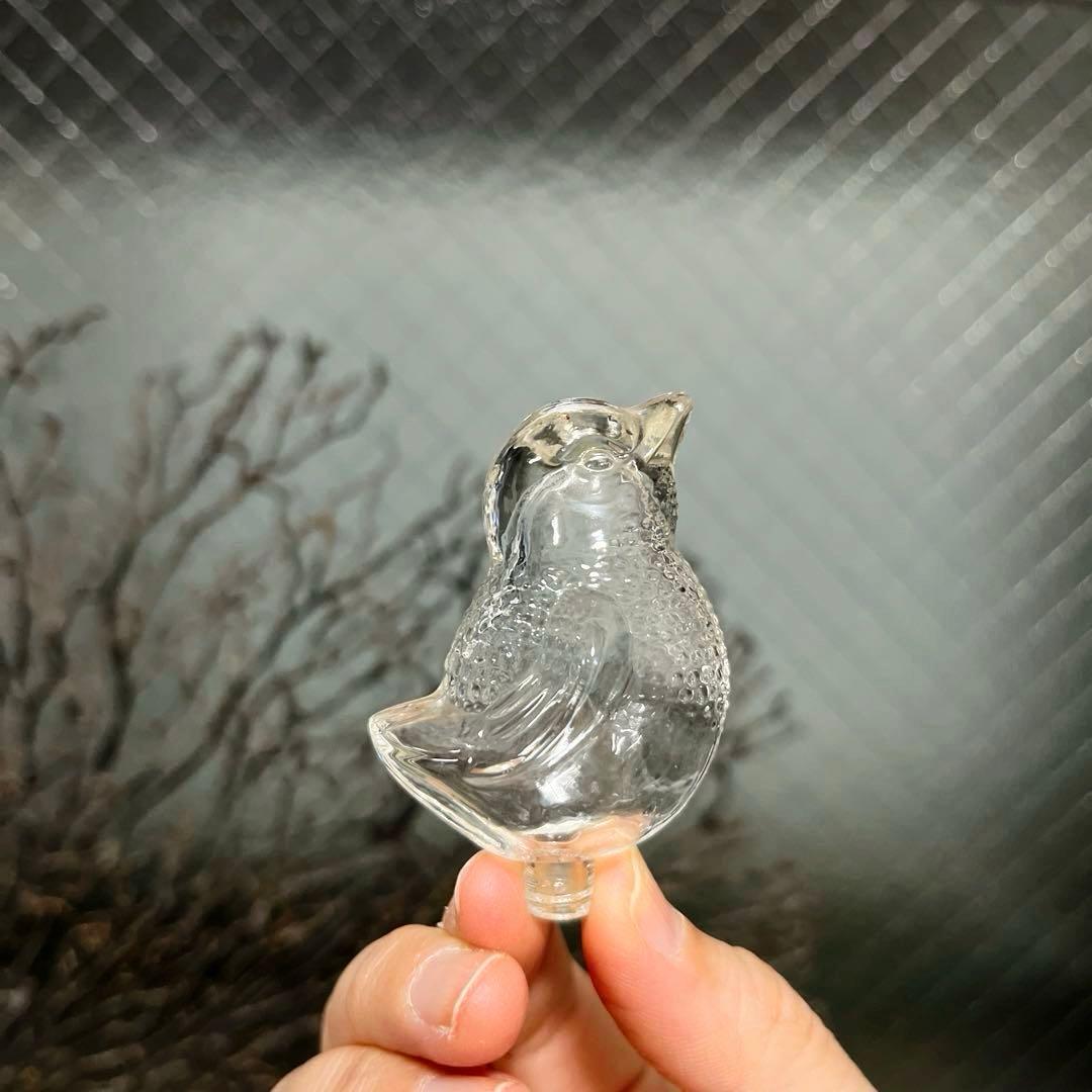 骨董　時代ガラス　プレスガラス　雀型　小鳥モチーフ　金平糖？香水瓶？ウランガラス